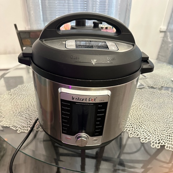 Instant Pot Ultra - Picture 1 of 2